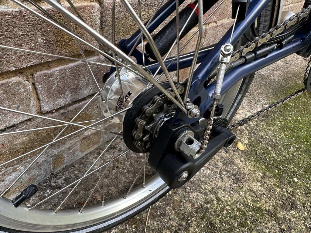 Brompton C Line Explore 2024 6-Speed, Tempest Blue, Excellent Condition, Lights