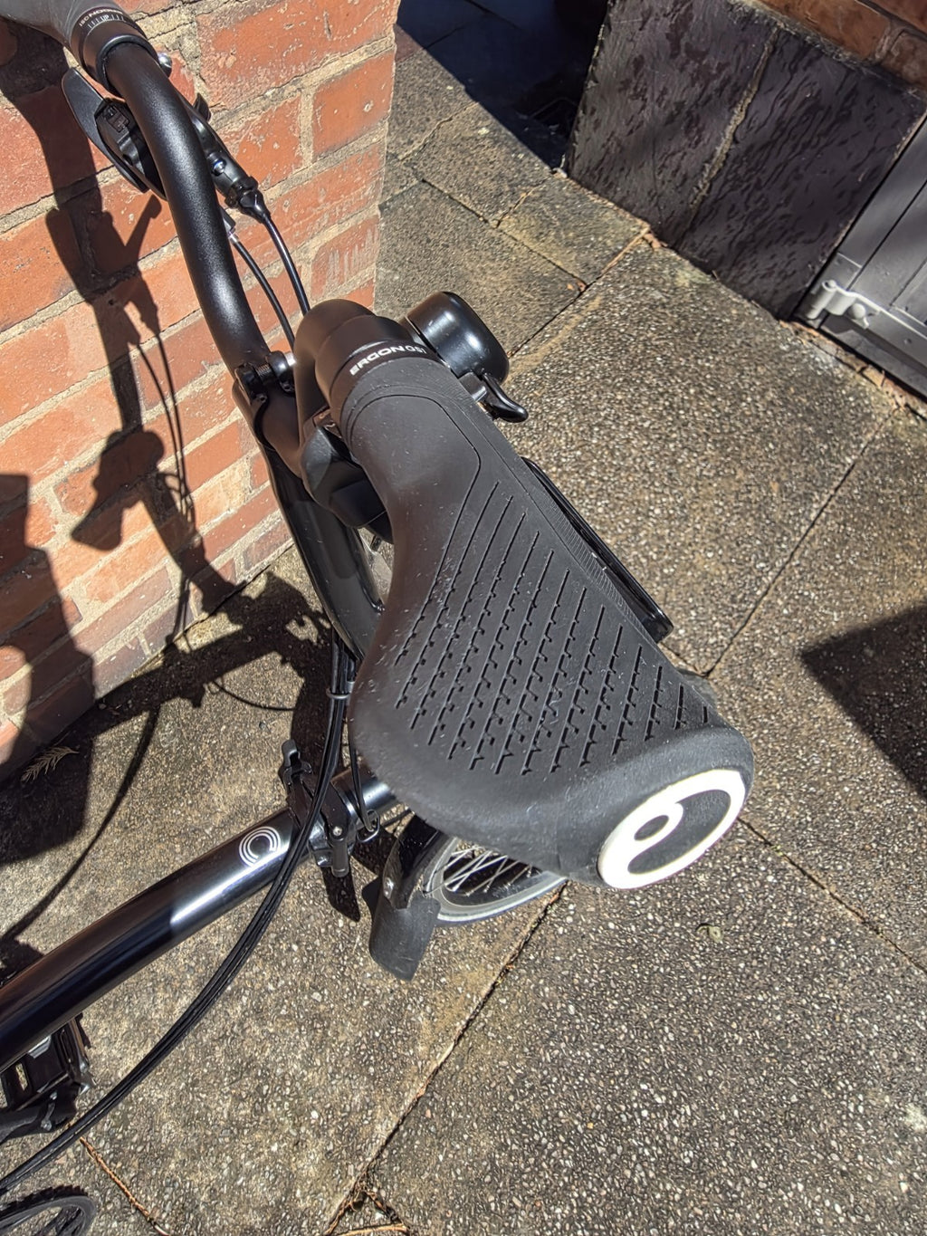 2025 Brompton 6 Speed with Front Mounting Bag. Excellent Condition