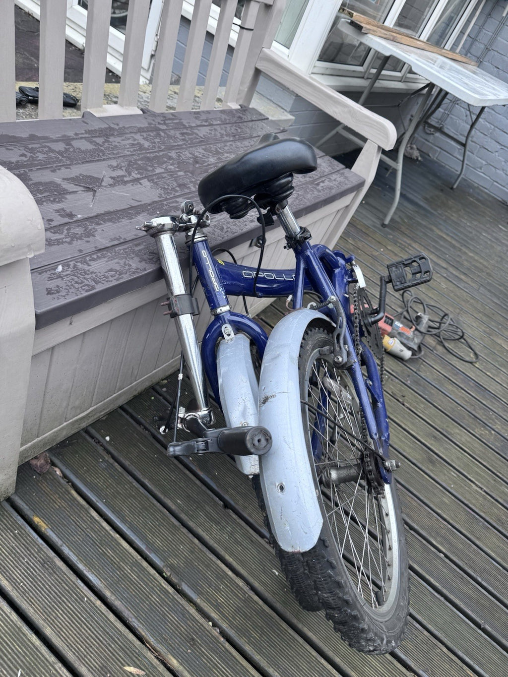 Apollo Folding Bike Aluminium Unisex Adults. Good Condition. Needs service.