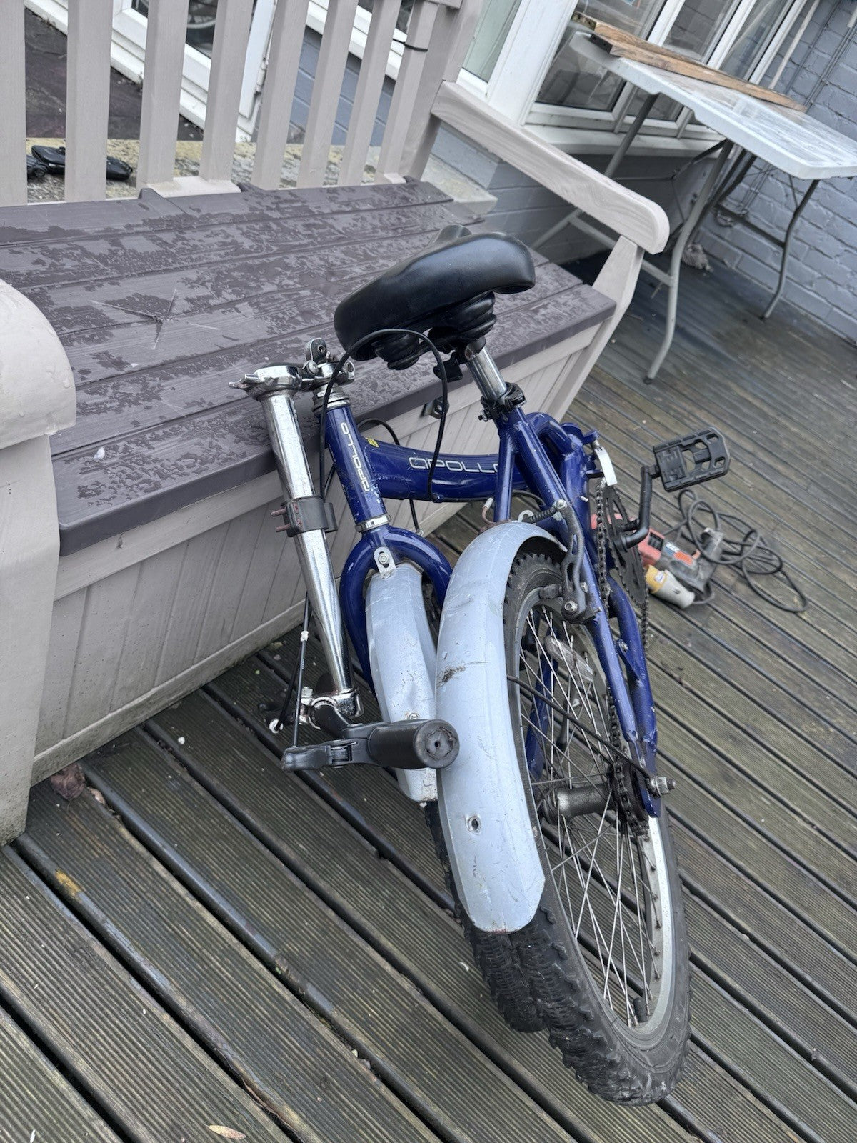 Apollo Folding Bike Aluminium Unisex Adults. Good Condition. Needs service.