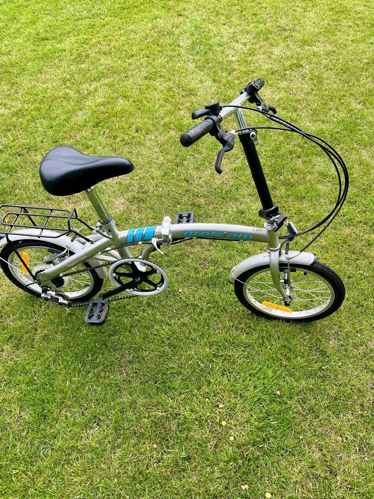 Proteam 16in Folding Bike Silver/Blue V-Brakes Rear Rack Mudguards