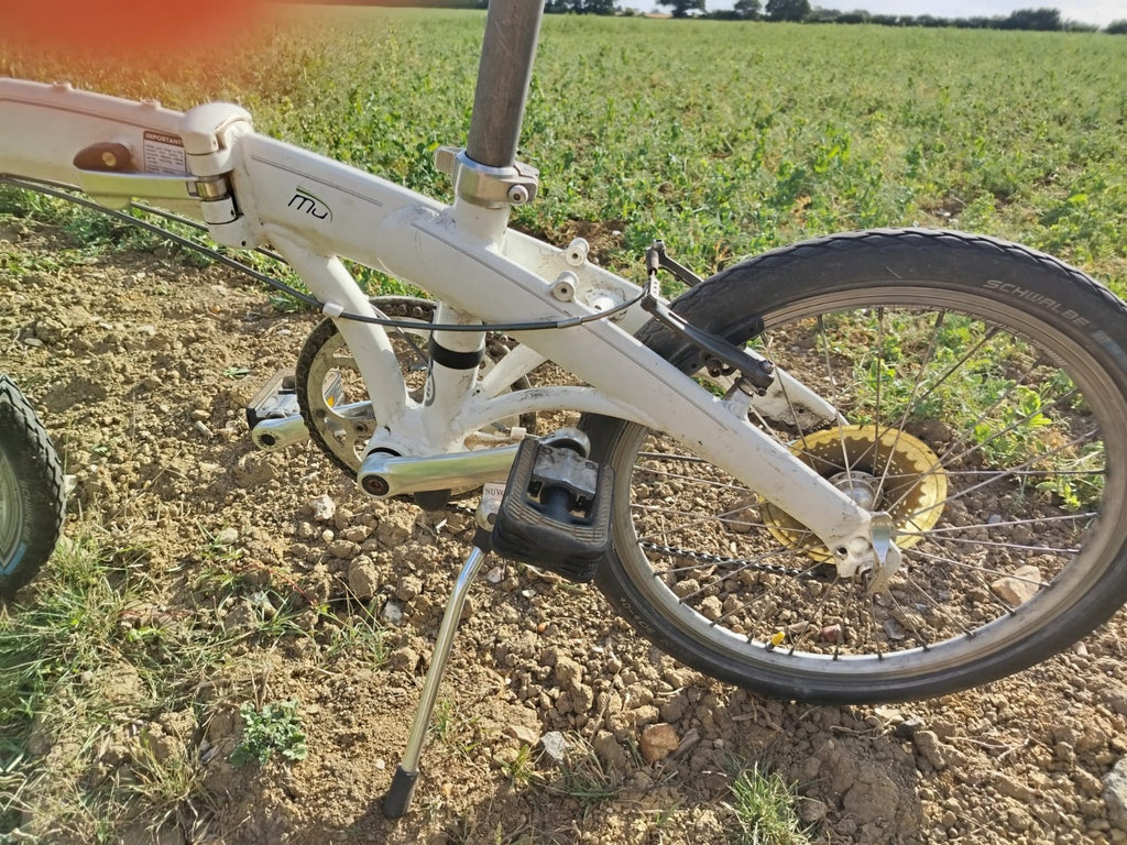 Dahon Mu P8 Folding Bike Cycle White Aluminium Frame 8 Speed 20" Wheel Serviced