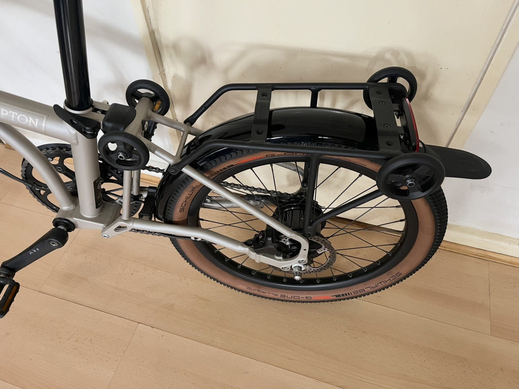 Brompton G Line Folding Bike 8-Speed, Traildust White w rack & mudguards Small