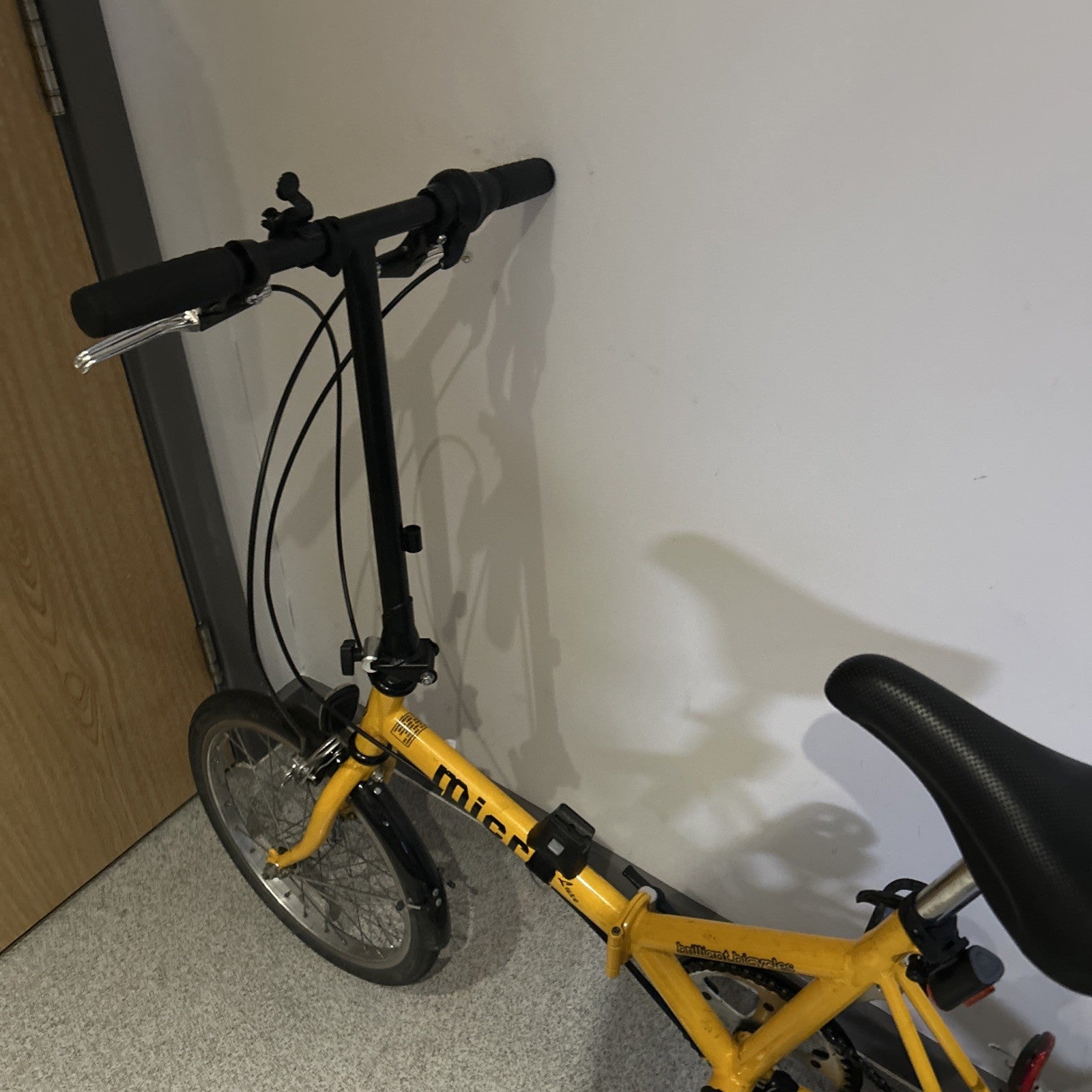 PASHLEY MICRO FOLDING BIKE Commuter Transport Fold it Yellow Cresswell Brilliant