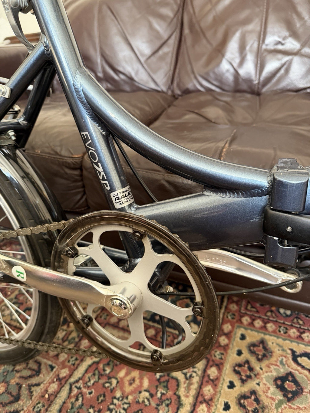 Raleigh Evo 7 Folding Bike 20” Shimano 7 Speed With Rack & Bag