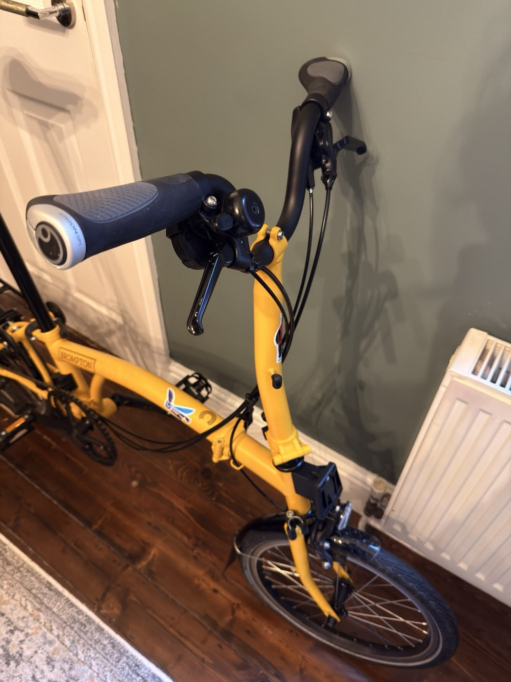 Brompton C line 12 Speed Bumblebee Yellow Mid - M12L - RRP £1599 - Roller Rack