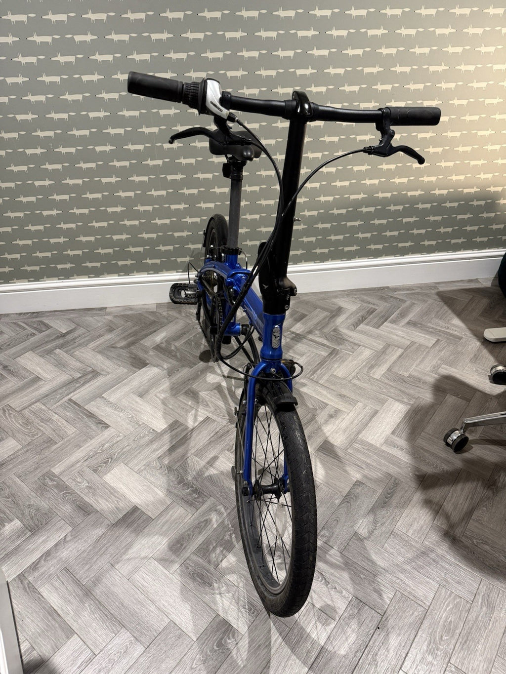 Tern Link C8 Folding Bike 8-Speed, Blue