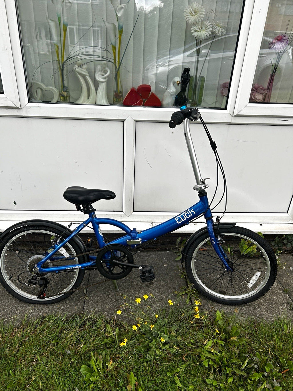 Apollo Luch Folding Bike 20 in Blue Aluminium V-Brake Mudguards Rear Light