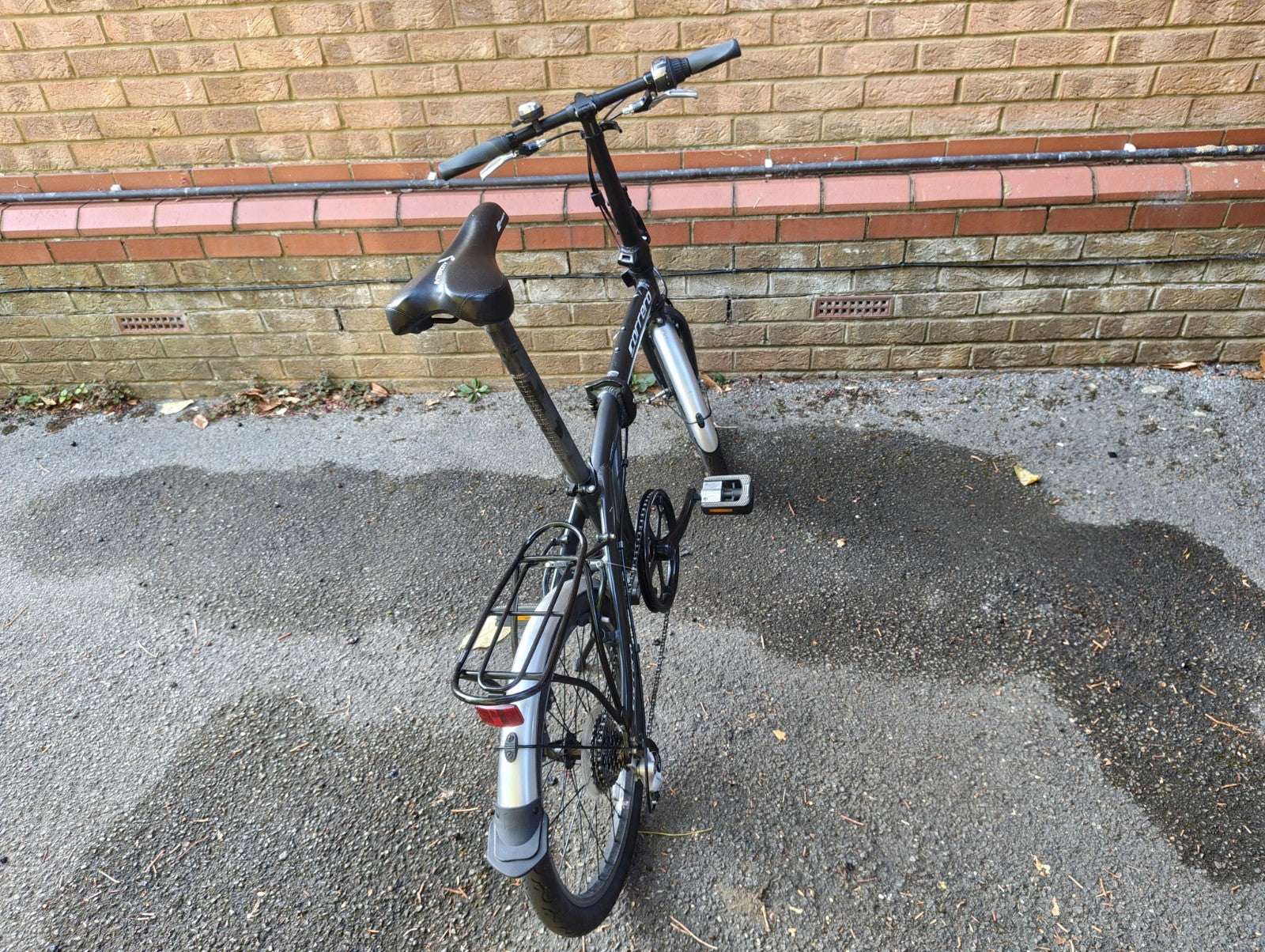 Carrera 20in Folding Bike Equipped Grey/Silver