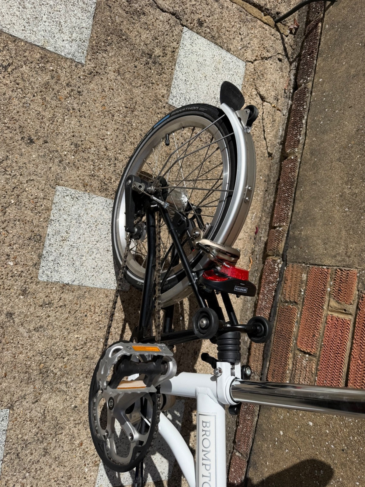 Brompton M3L used only on a handful of occasions, mint condition..