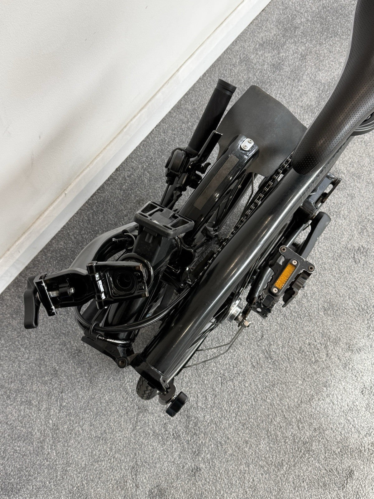 Brompton Folding Bike 6-Speed - C-Line Explore - Black Edition