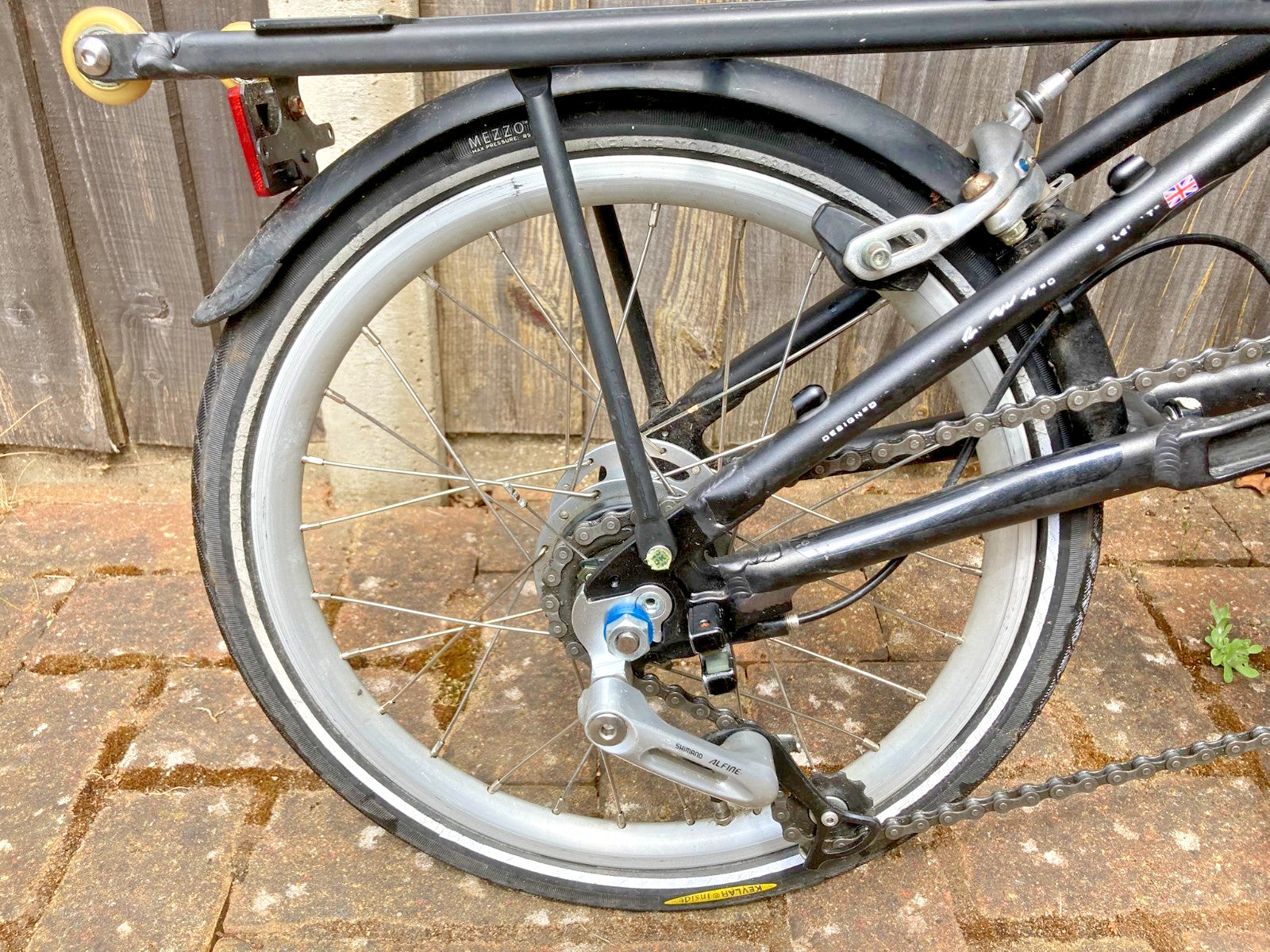 Mezzo i4 four speed black Folding Bike, 16” wheel, serviced, hardly used