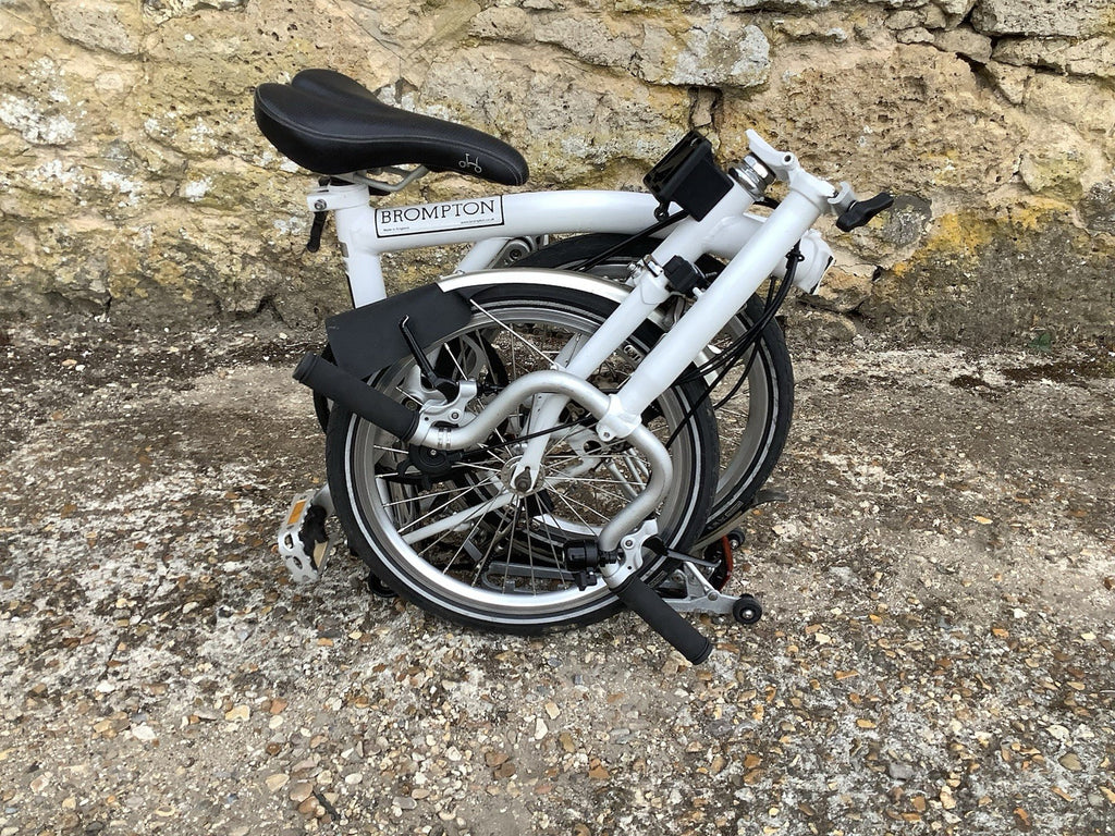 Brompton M3R Folding Bike - White + Panniers, Rack Bag, Front Frame -UK DELIVERY