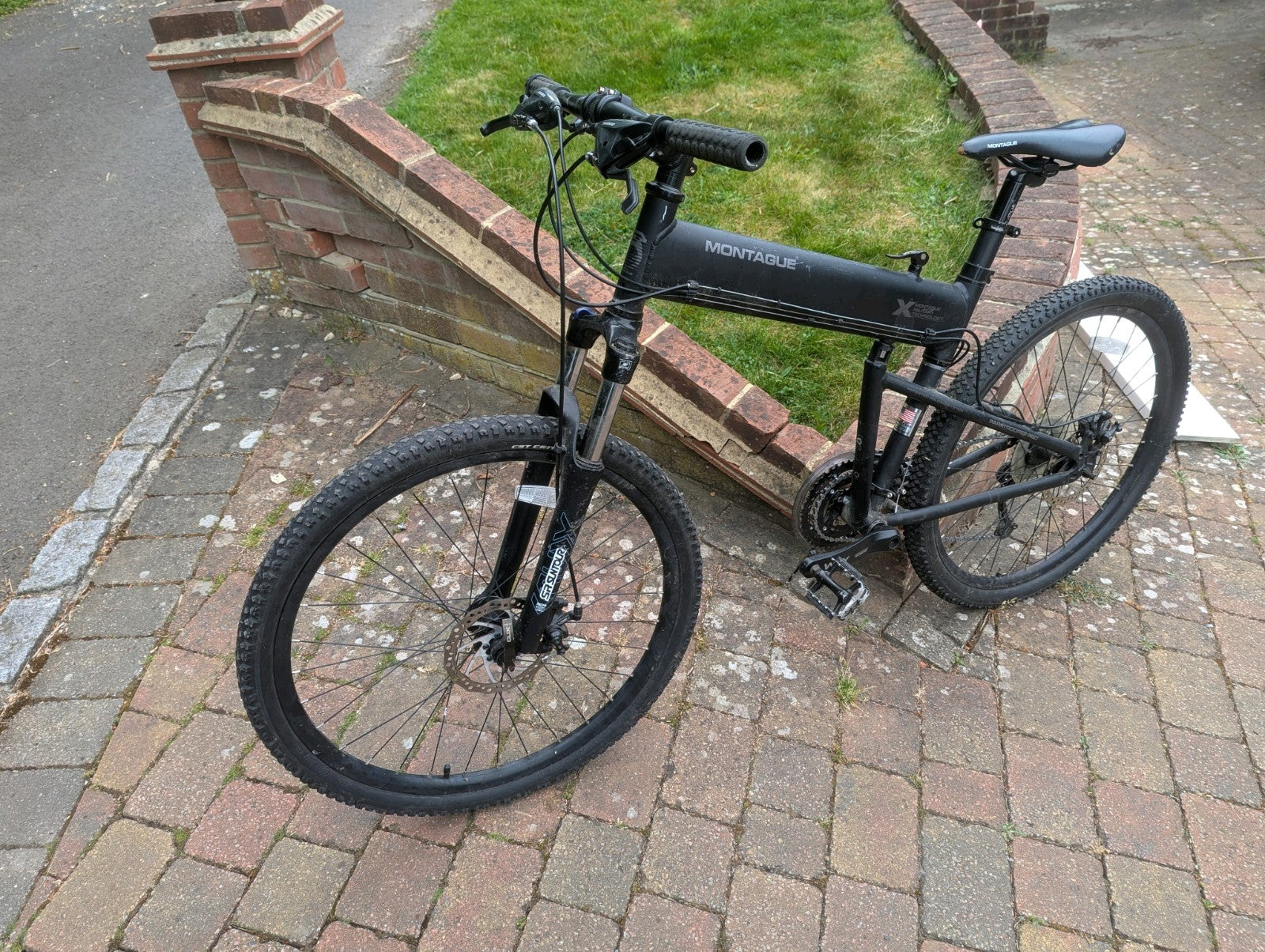 Montague Paratrooper Folding Bike Medium 26"