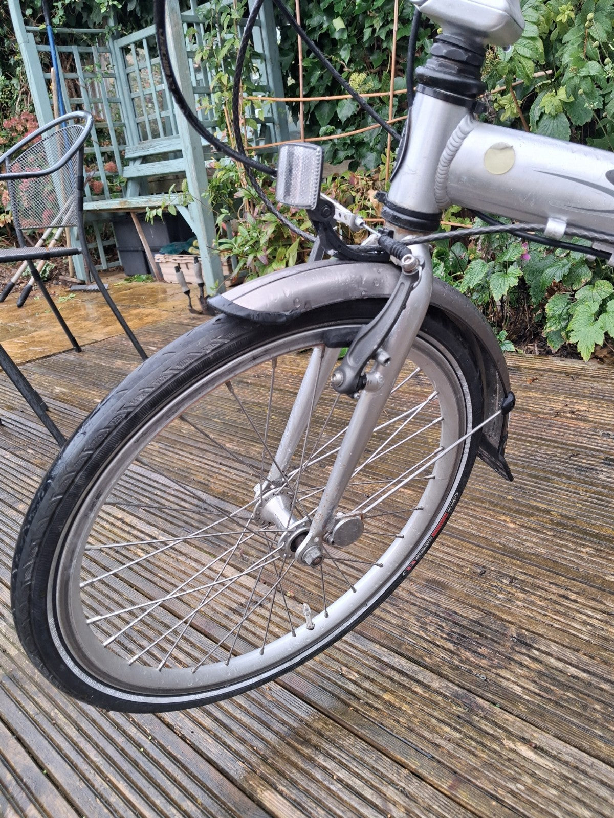 Dahon Neco 20in Folding Bike Silver Rear Rack Mudguards Kickstand V-Brakes