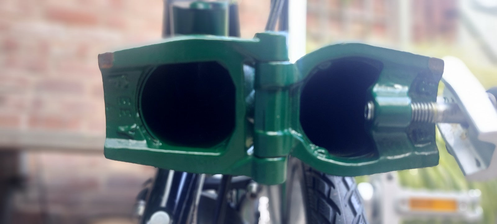 Brompton M6R C Line British Racing Green Excellent Cond less than 90 miles