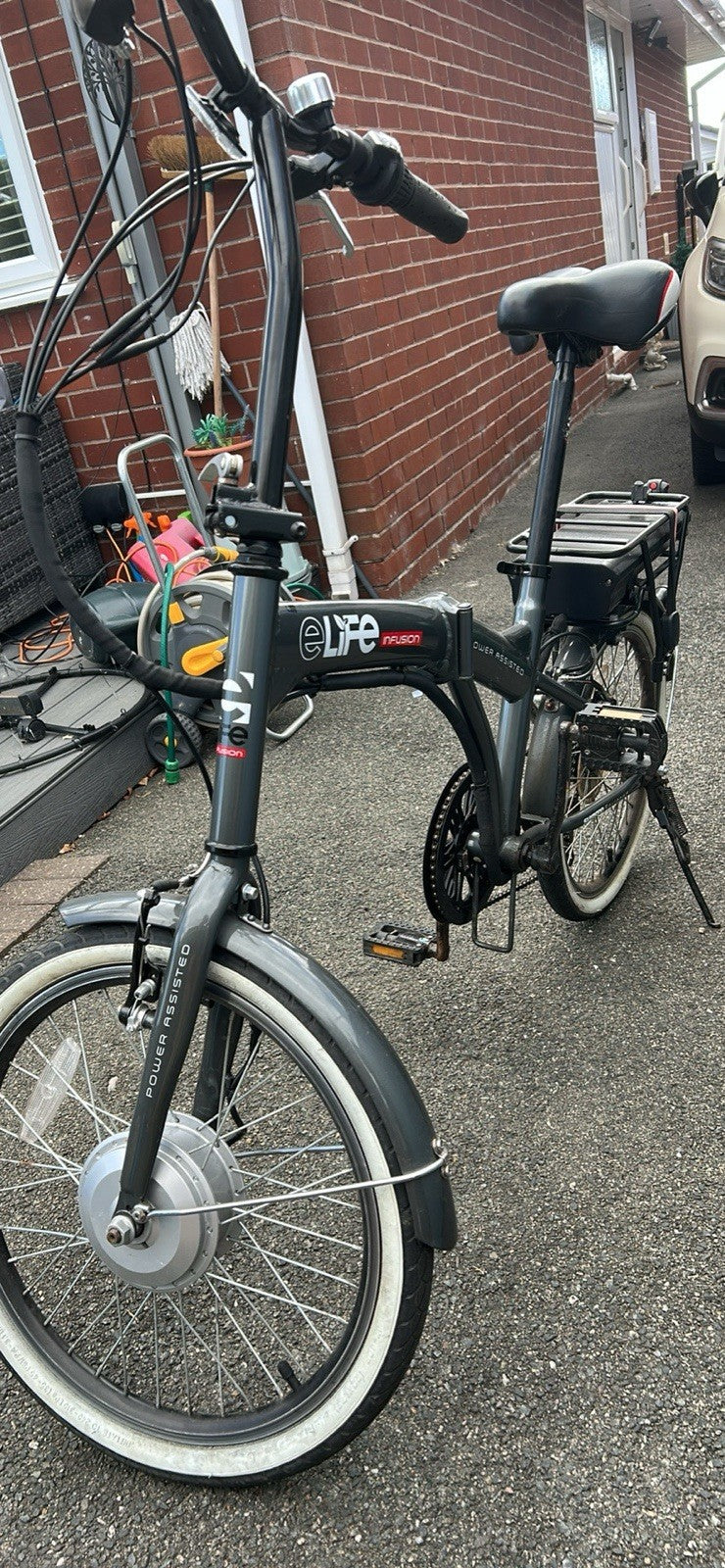 eLife Fusion 20in Folding Bike Grey/Black, Rear Rack, Mudguards, V-Brakes