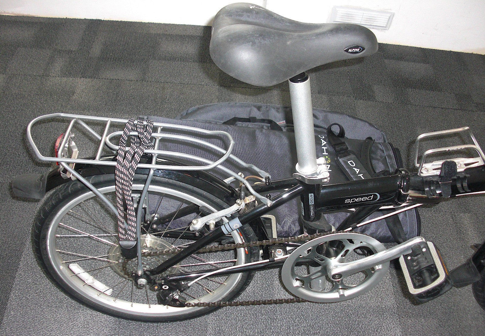 Dahon Speed 1430 D7 (7-speed) Folding Bike + Dahon Full Size Bag