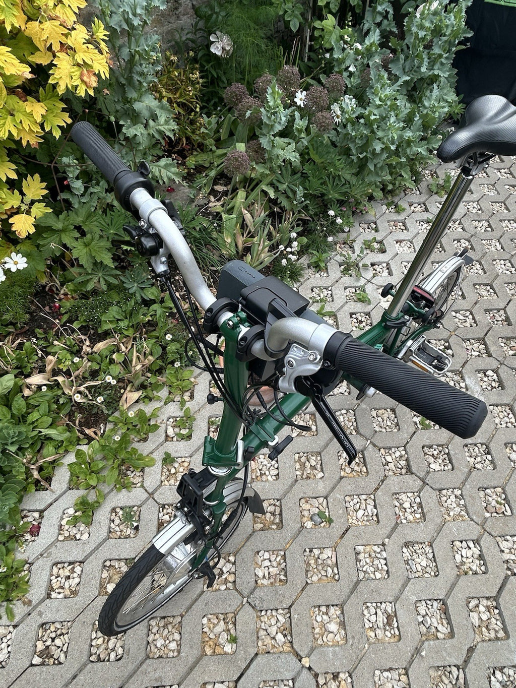 Green Folding Brompton Bike With Swytch Kit In Good Condition