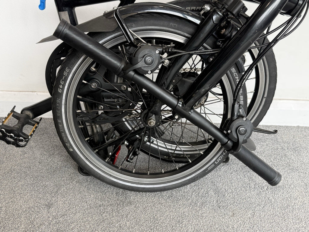 Brompton Folding Bike 6-Speed - C-Line Explore - Black Edition