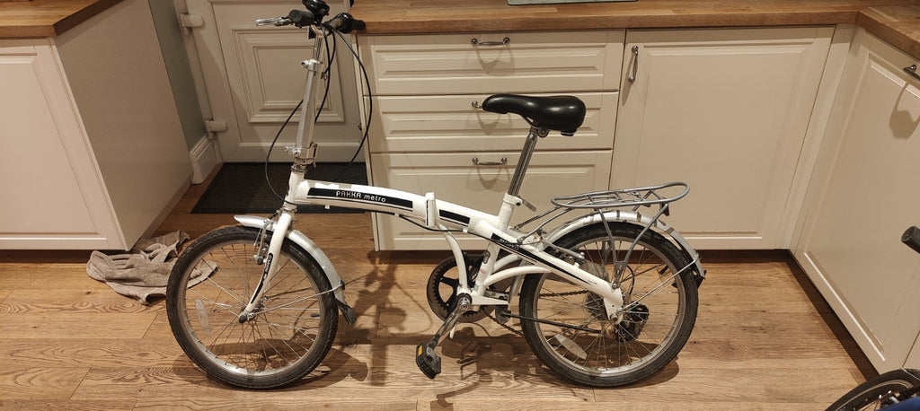 Ammaco Pakka Metro 20 Inch Wheel Folding Commuter Bike - White