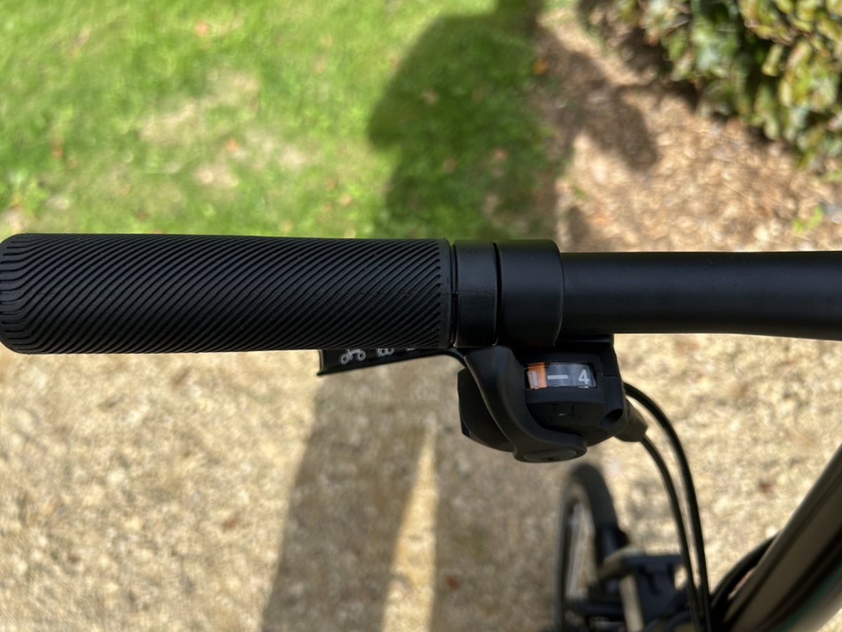 NEW 2026 Brompton C Line 12-Speed Folding Bike Low bar palm green/black