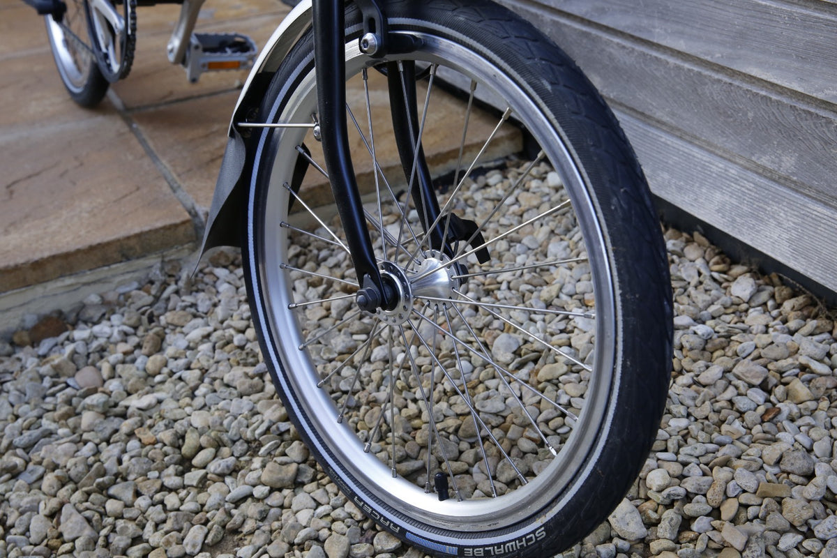Brompton M6L 2018 Black 6-Speed Folding Bike – Very Light Use, Under 10 Miles