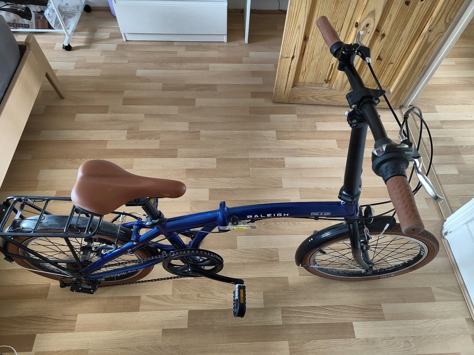 Raleigh Stowaway Folding Bike 2023 Blue Good Condtion Shimano 7 Speed