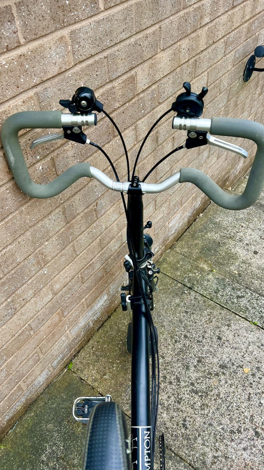 Brompton P6R Black Folding Bike 6 Speed Shimano Hub Dynamo +Genuine Brompton Bag