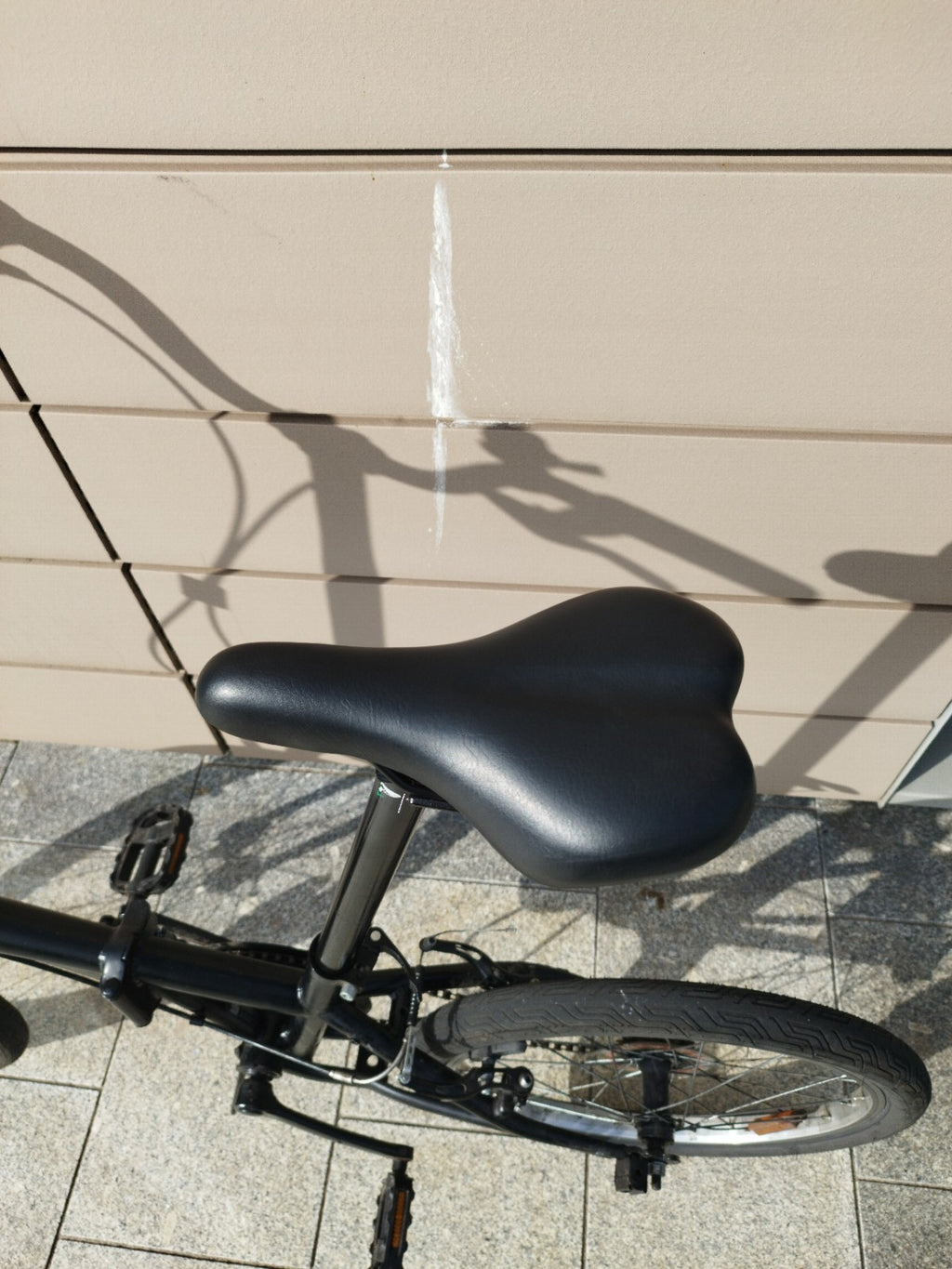 Decathlon B'Twin Folding Bike, single speed, easy to fold, space saver