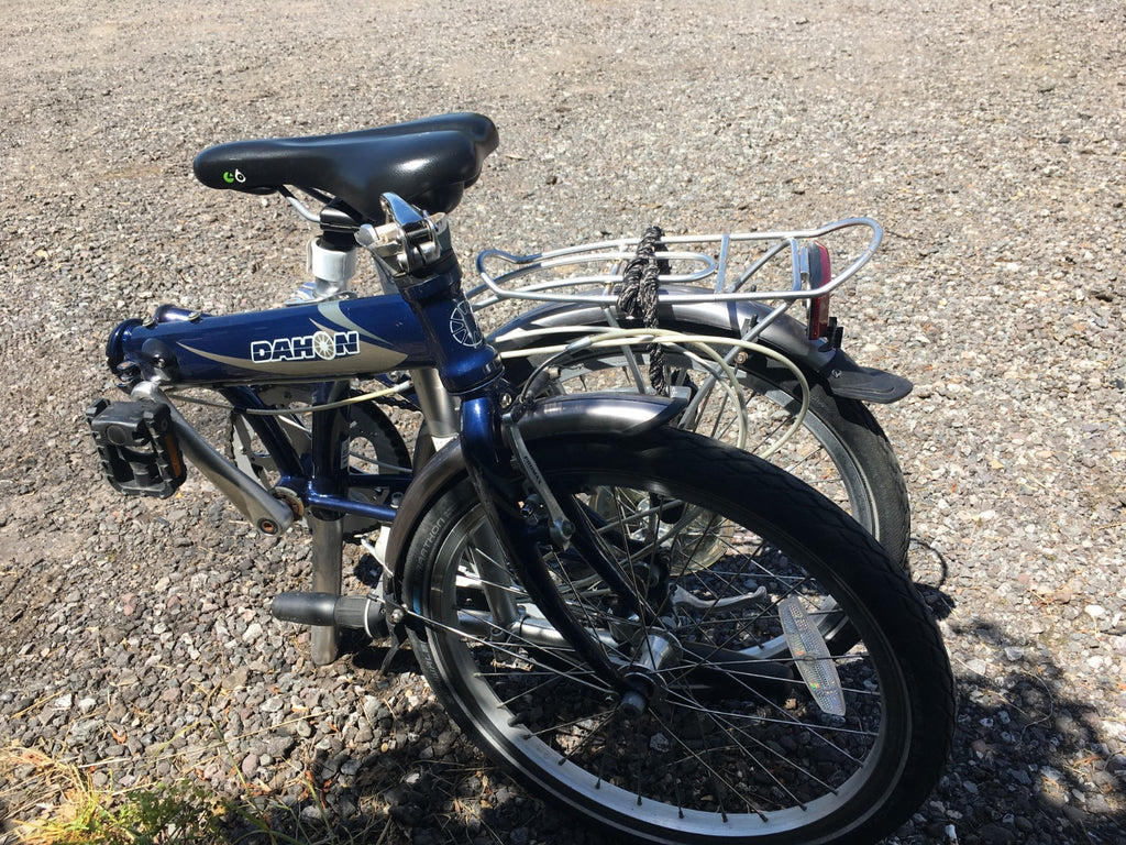 Dahon Speed D7 Folding Bike 7-Speed with brand specific carrier bag. DECENT