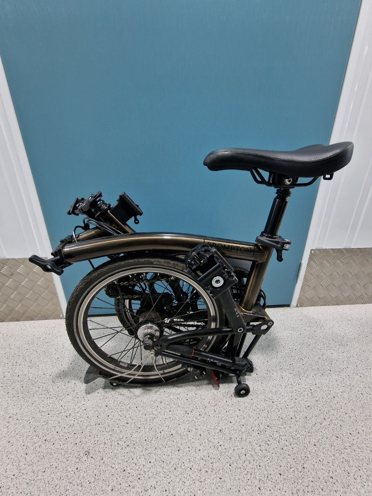 Brompton C Line Explore 6 Speed M Bar Black Lacquer Extended Seat Post MudGuards