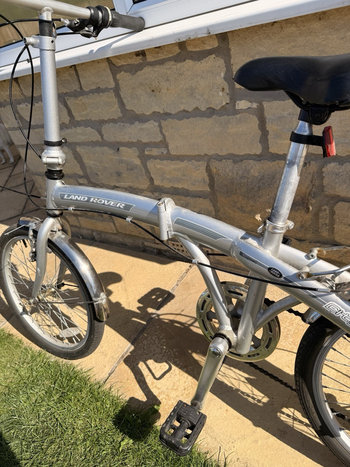 Land Rover Folding Bike 20in Aluminium 7-Speed Grip Shifter , great condition ju