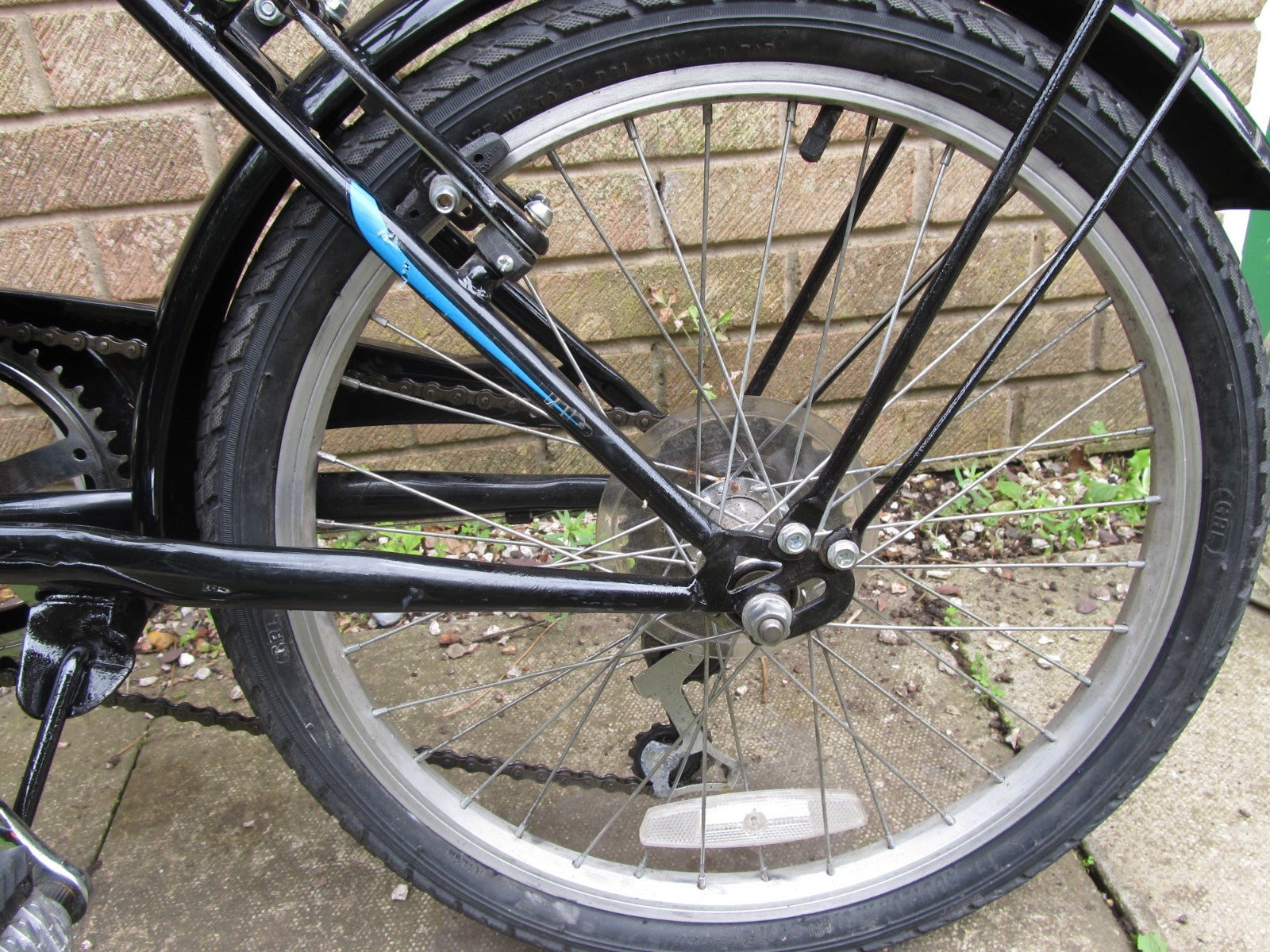 BIKE - FOLDING BIKE - 19 "WHEELS  - UNISEX - VERY GOOD CONDITION