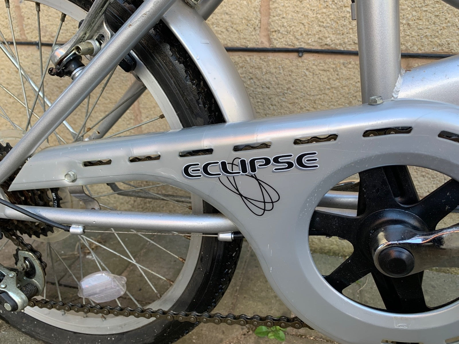 Raleigh Eclipse - 6 Speed Folding Bike - Shimano Gears - City / Commuting Bike