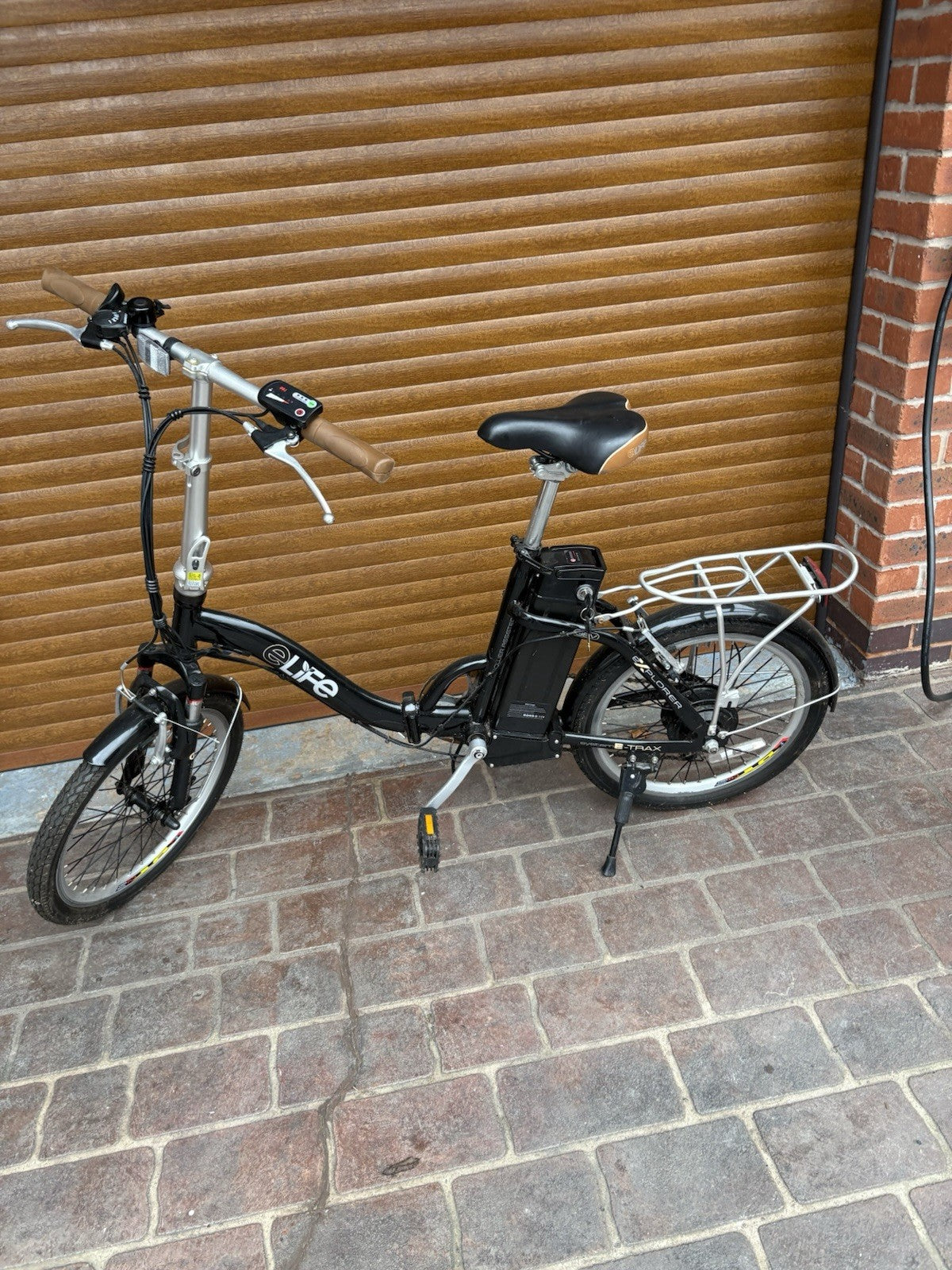 Electric Foldable 24v Bicycle Very Good Condition Dry Store Collection Only