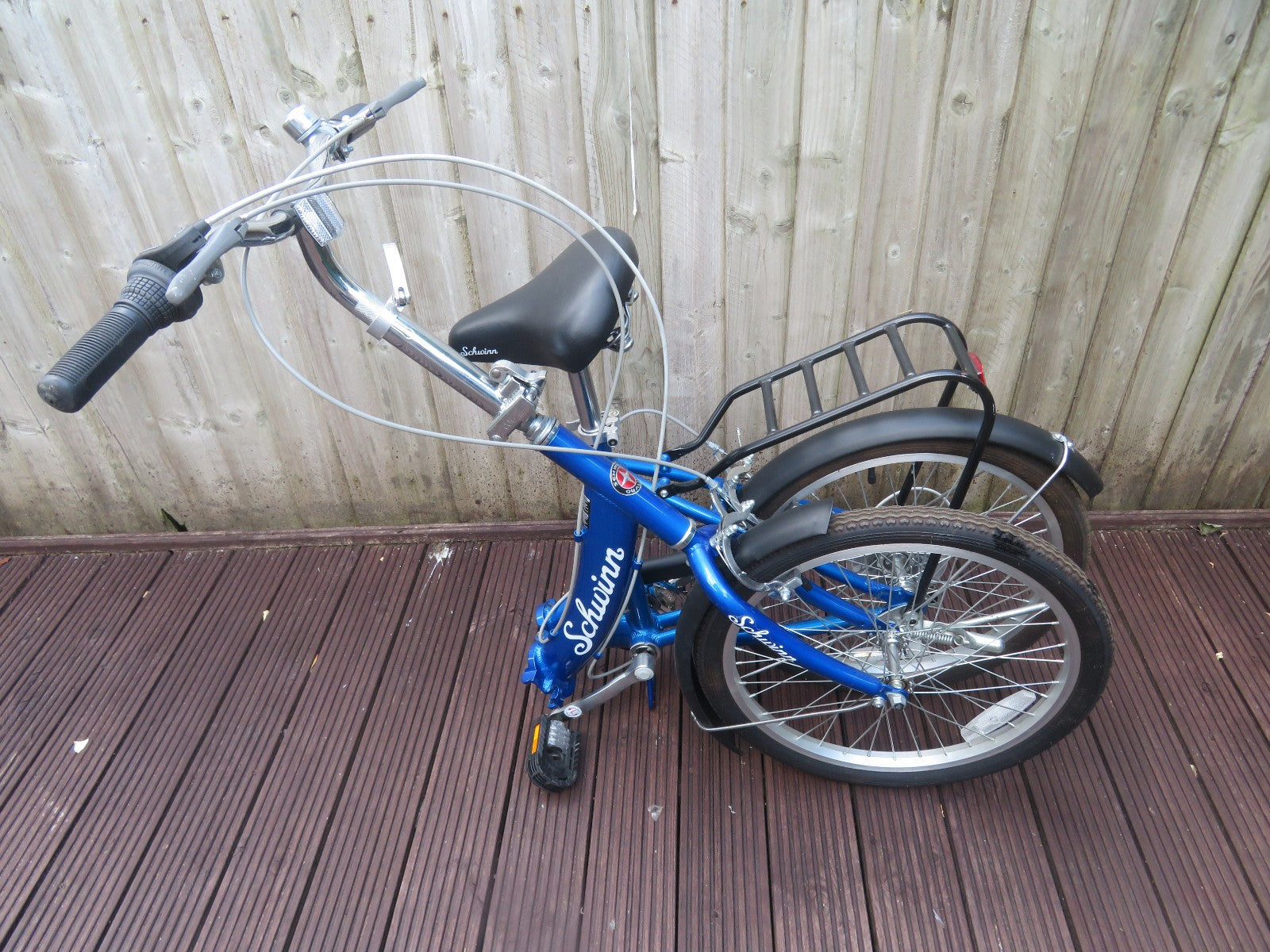 Schwinn Tango 20-inch 6-Speed Folding Bicycle