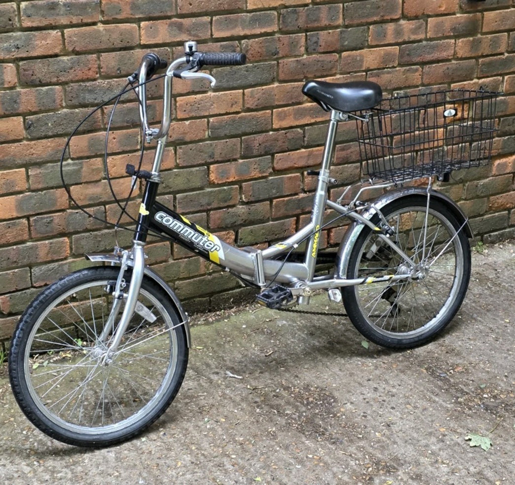 AMMACO COMMUTER TWENTY FOLD UP BIKE w/ REAR BASKET / 20" WHEELS / 33cm FRAME