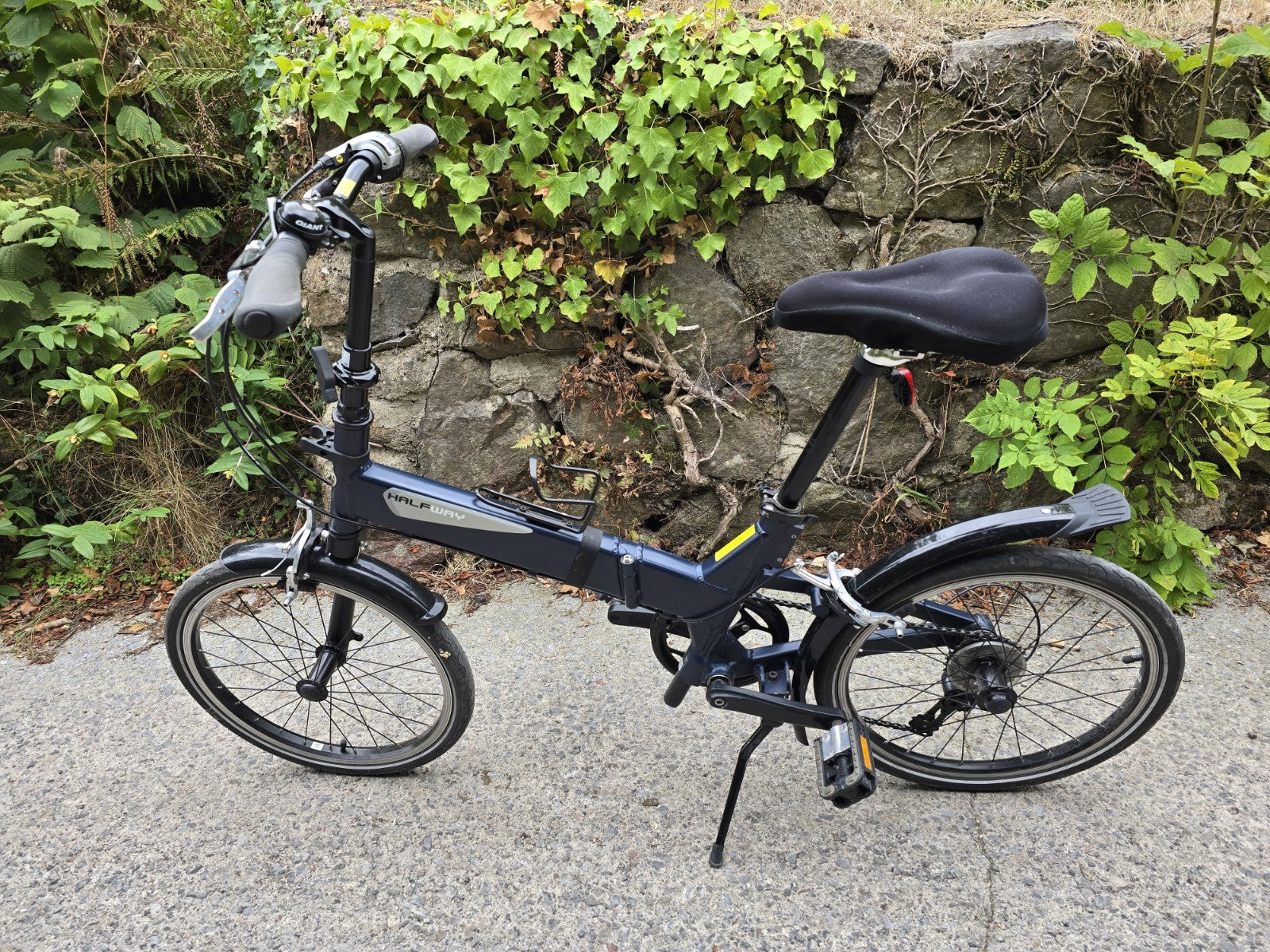 Giant Halfway Folding Bicycle Bike