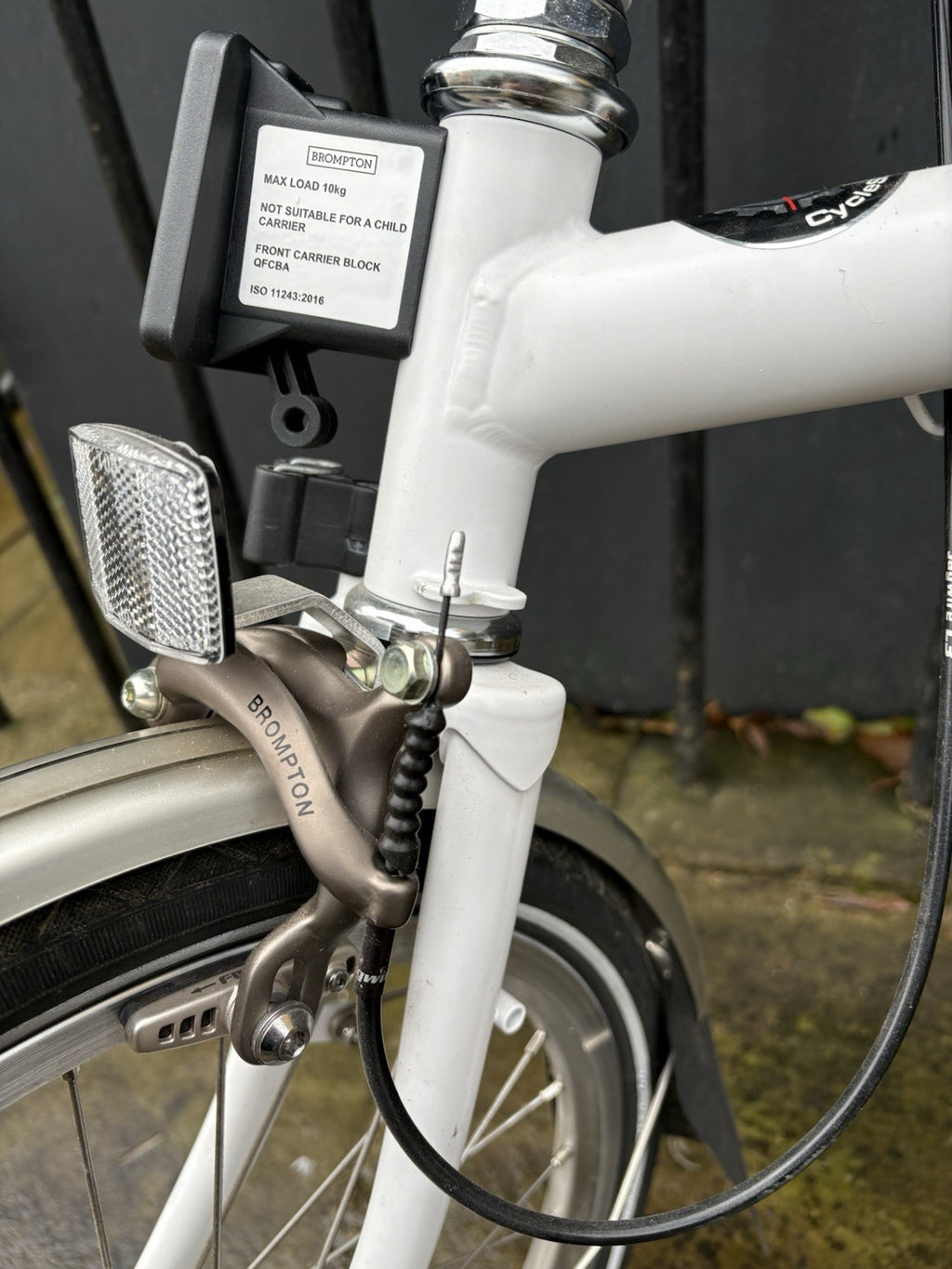 Brompton H3L 2013 White H Bars 3-Speed + ABUS Granit 53 Quad Lock Pumps Bag