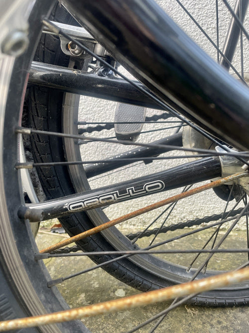 Apollo Folding Bike Aluminium Unisex Adults. Good Condition. Needs service.