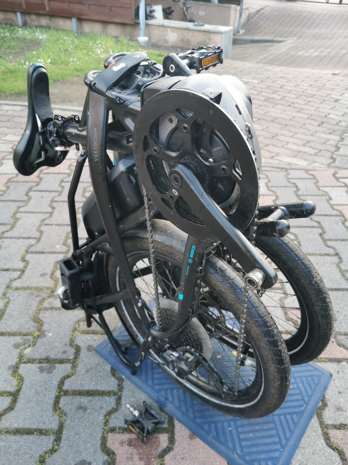 Tern Vektron S10 2nd generation. Bosh Active. Foldable 400WH