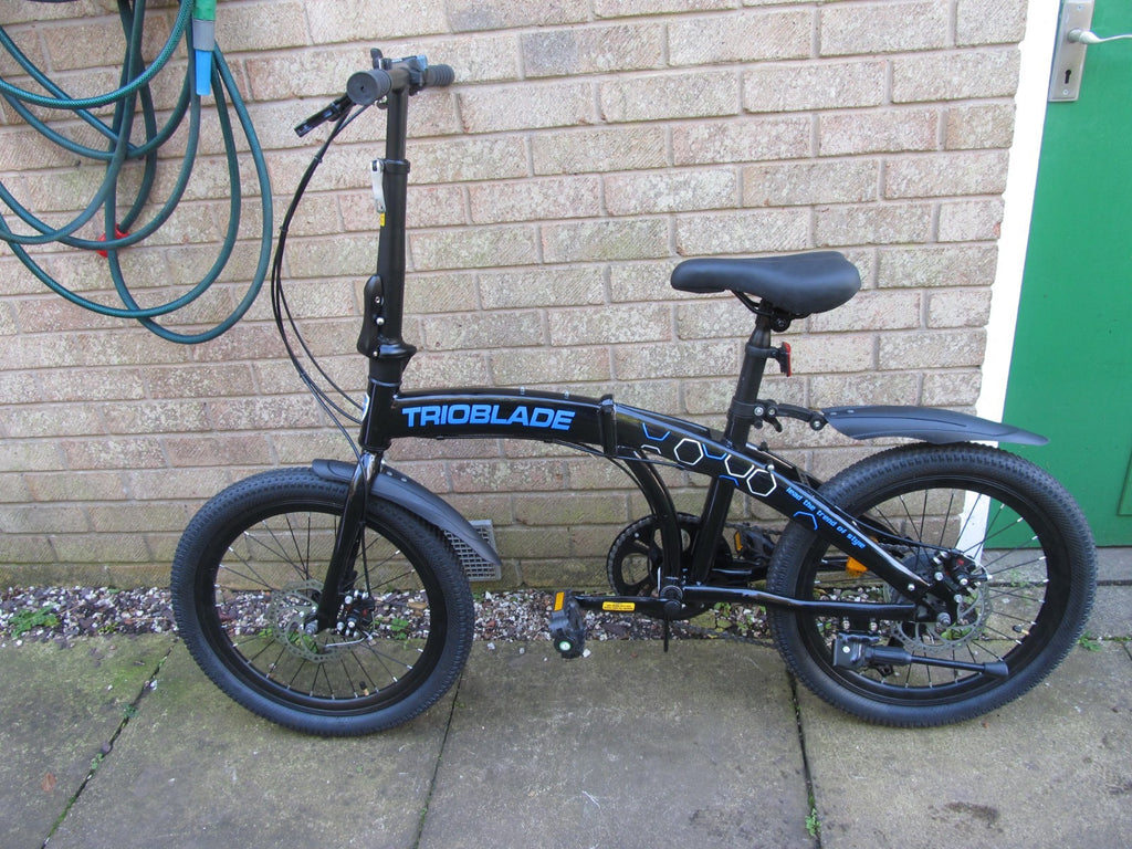 BIKE  FOLDING 20" WHEELS UNISEX DISC BRAKES -EXCELLENT SUPER CONDITION