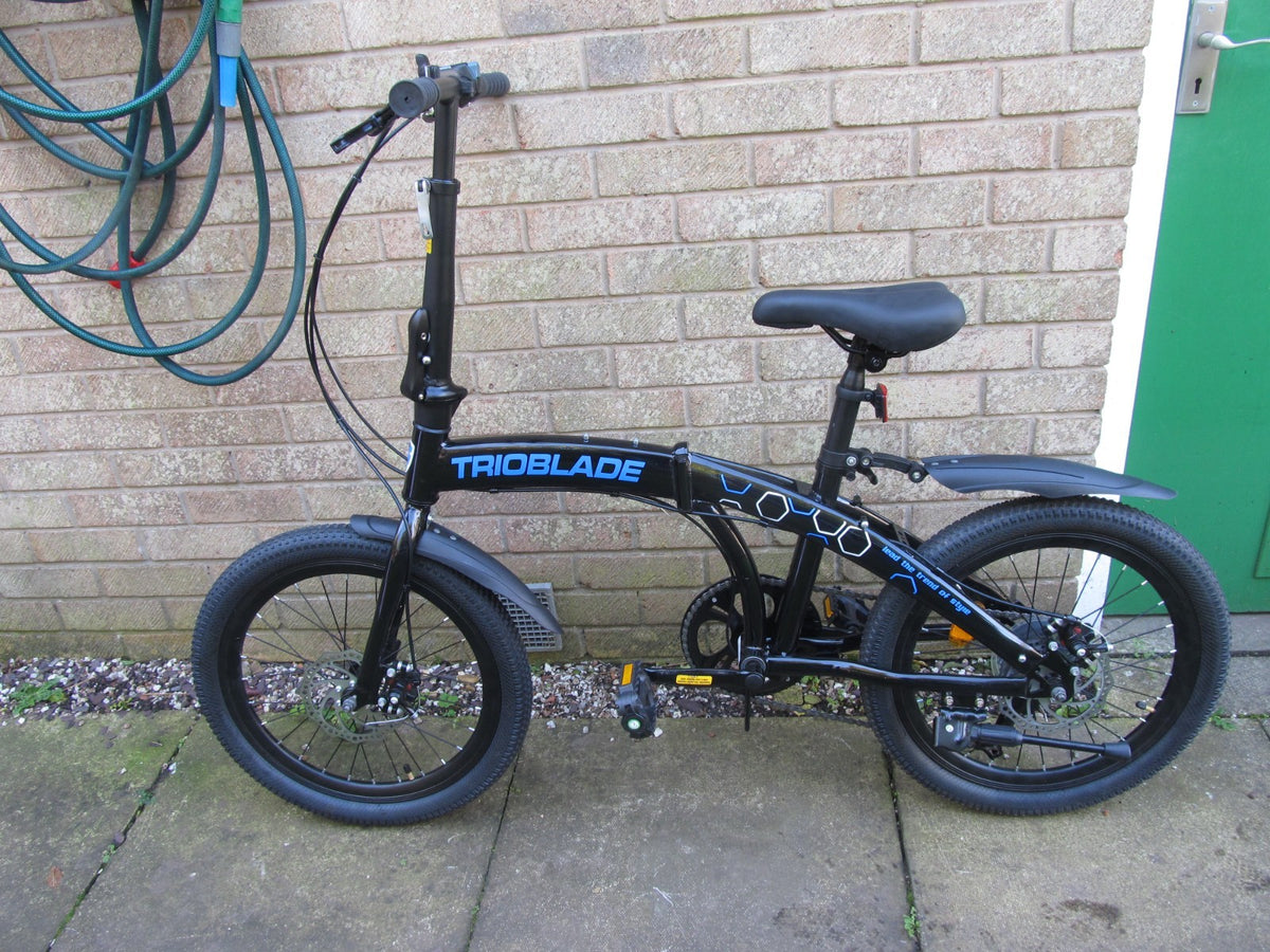 BIKE  FOLDING 20" WHEELS UNISEX DISC BRAKES -EXCELLENT SUPER CONDITION