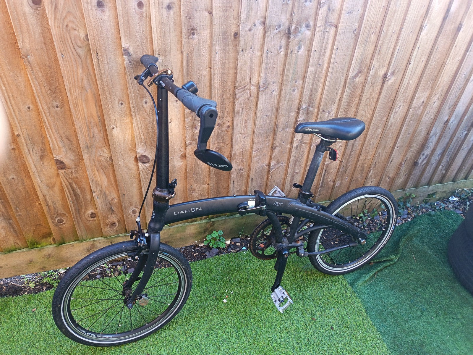 Dahon Folding Bike – Black – Compact & Lightweight