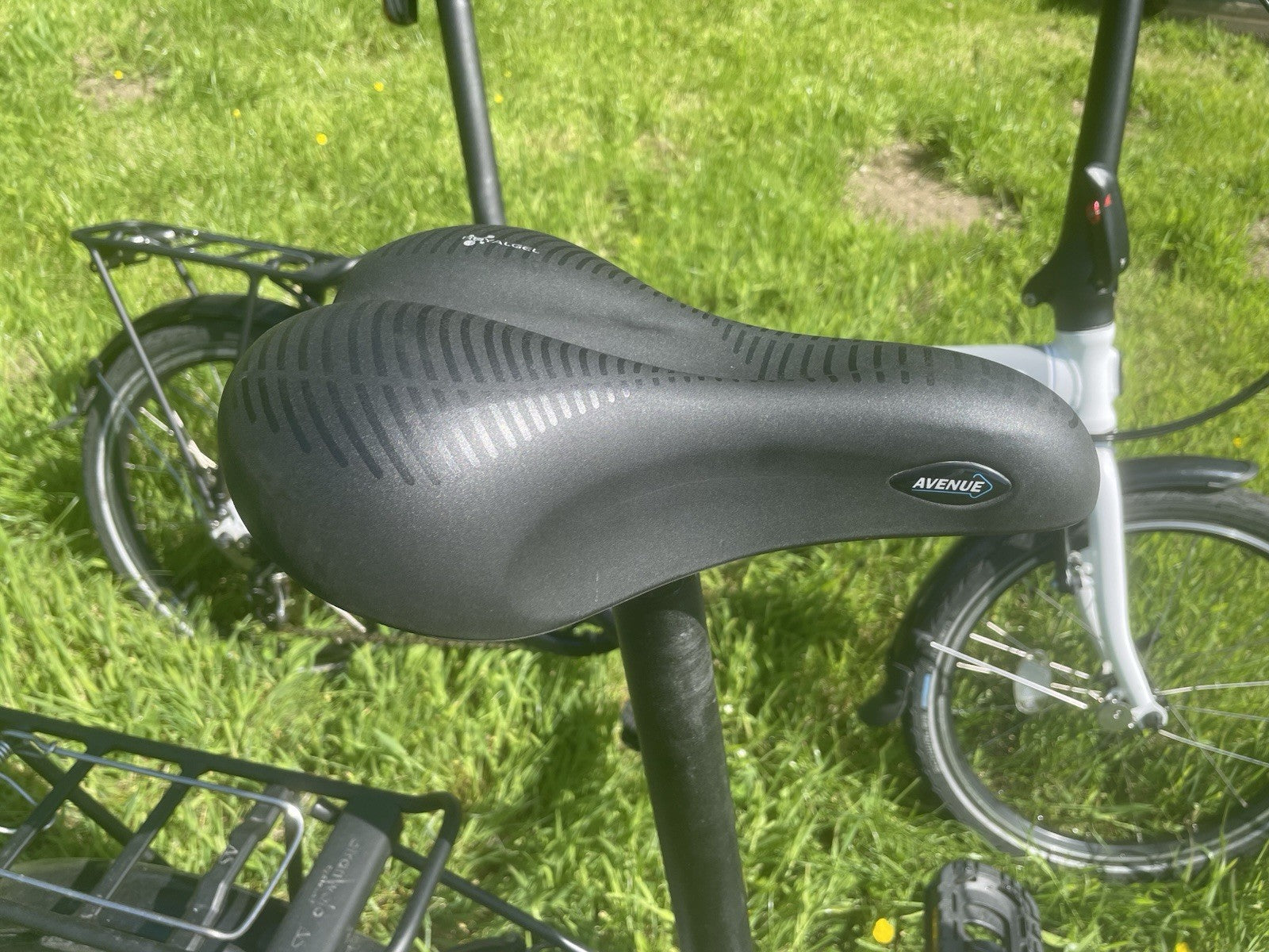 2 Tern Link D8 Aluminium Folding Bikes 20" Wheels
