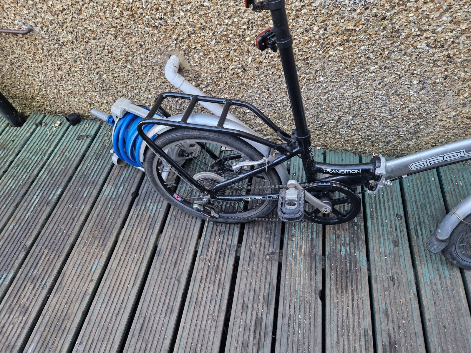 Apollo Transition Folding Bike.  20" Wheels.
