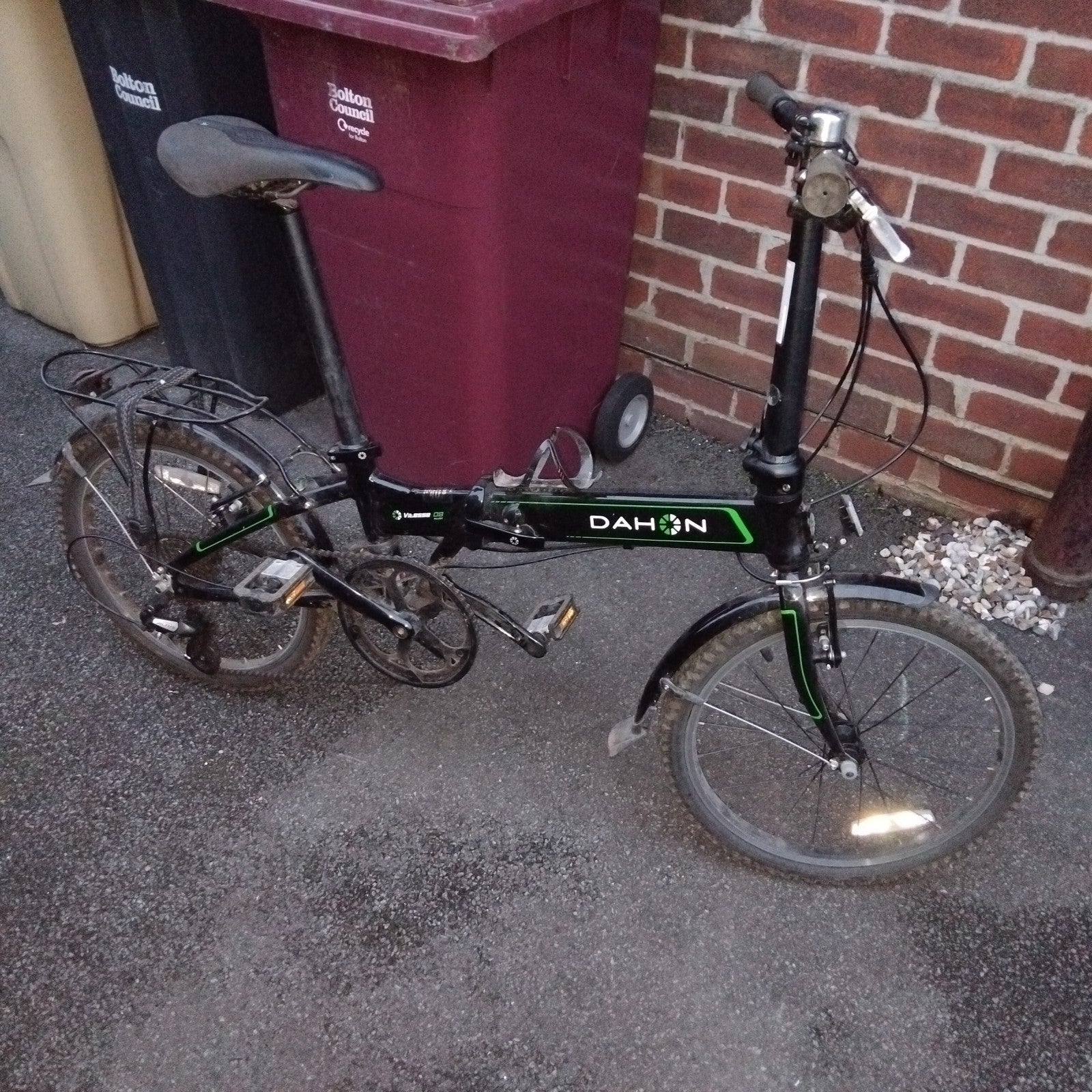Dahon Vitesse D8 Alloy Hybrid Folding Bike 20" Wheels