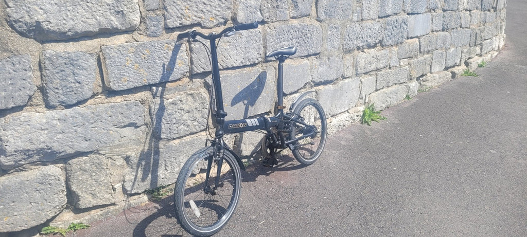 DAHON Vitesse Folding bike 5 Speed - With Bag and quick release mud guards