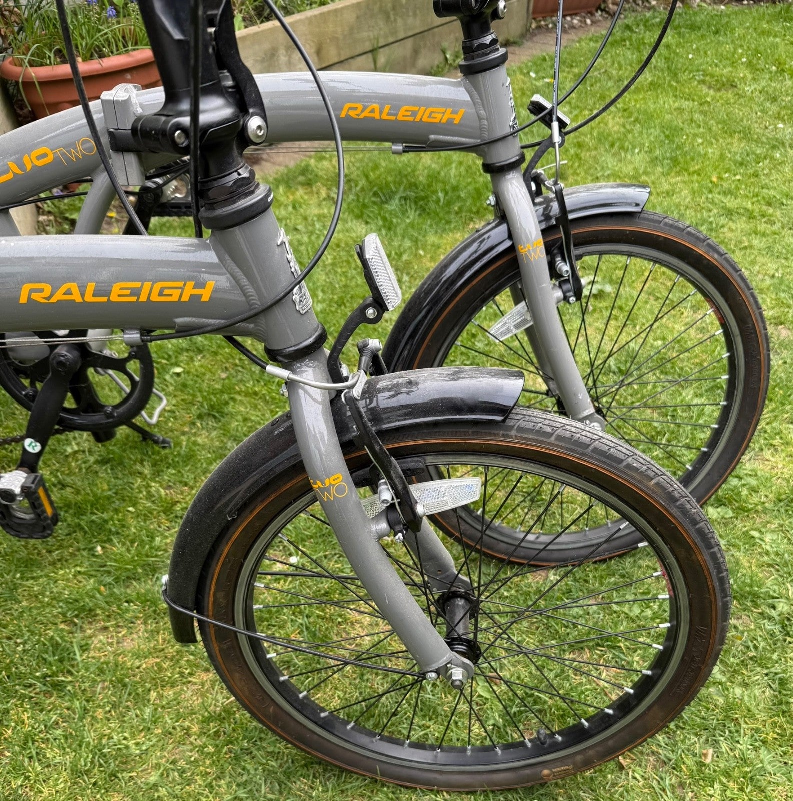 Raleigh Evo Two Folding Bikes x 2 (Matching Pair of Bikes)